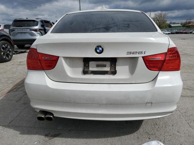 WBAPH73559E126715 - 2009 BMW 328 I WHITE photo 6