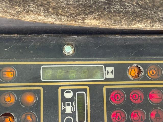 166738 - 2001 NEWH LX665TURBO GREEN photo 8