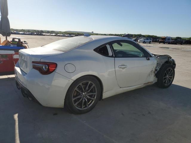 JF1ZNAA15H9708327 - 2017 TOYOTA 86 BASE WHITE photo 3