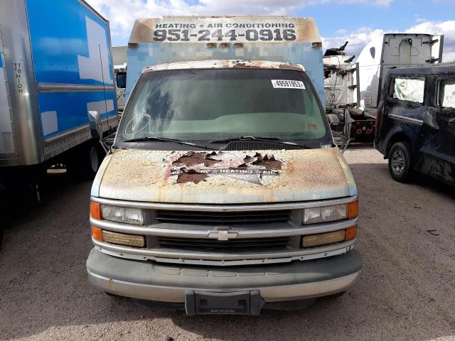 1GBJG31R111177560 - 2001 CHEVROLET EXPRESS G3500 BLUE photo 5