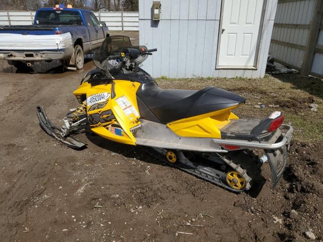 2BPSMC7A57V000354 - 2007 SKI DOO 600 YELLOW photo 3