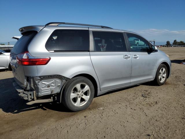 5TDKZ3DC6HS825814 - 2017 TOYOTA SIENNA LE SILVER photo 3