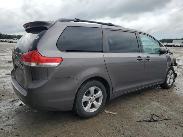 5TDKK3DC6CS199078 - 2012 TOYOTA SIENNA LE GRAY photo 3