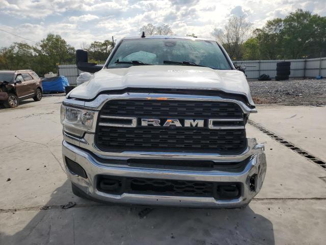 3C63R2GL8NG216302 - 2022 RAM 3500 TRADESMAN WHITE photo 5