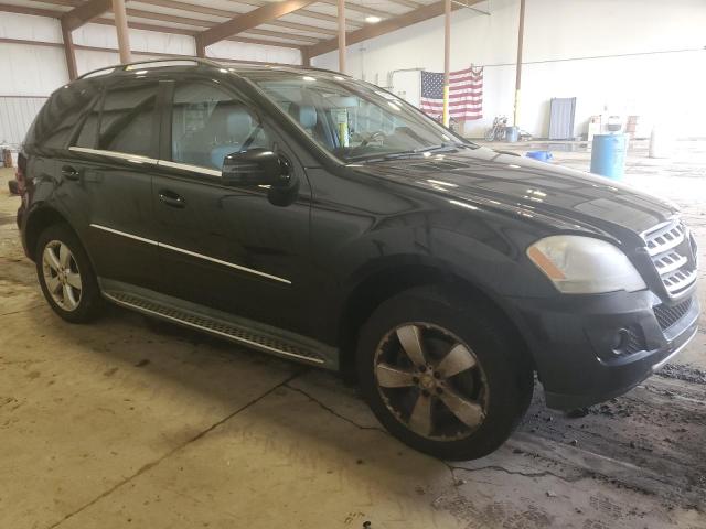 4JGBB8GB7BA687706 - 2011 MERCEDES-BENZ ML 350 4MATIC BLACK photo 4