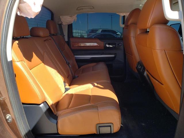 5TFAW5F12EX403976 - 2014 TOYOTA TUNDRA CREWMAX PLATINUM 棕色 照片 10