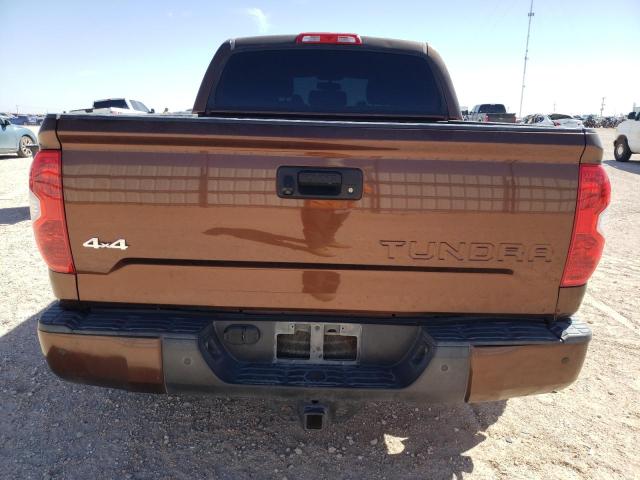 5TFAW5F12EX403976 - 2014 TOYOTA TUNDRA CREWMAX PLATINUM 棕色 照片 6