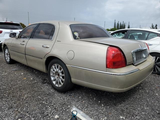 1LNHM81W76Y648143 - 2006 LINCOLN TOWN CAR SIGNATURE TAN photo 2