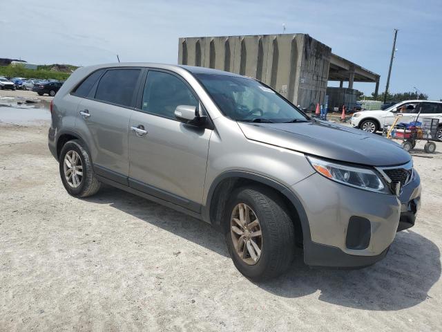 5XYKT3A67FG644926 - 2015 KIA SORENTO LX GRAY photo 4