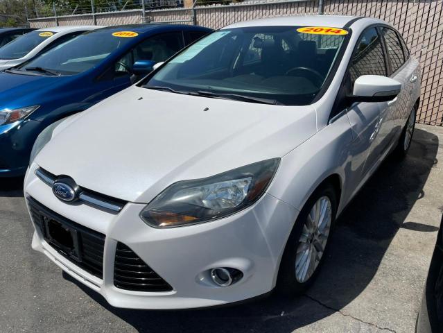 1FADP3J20EL321630 - 2014 FORD FOCUS TITANIUM WHITE photo 2