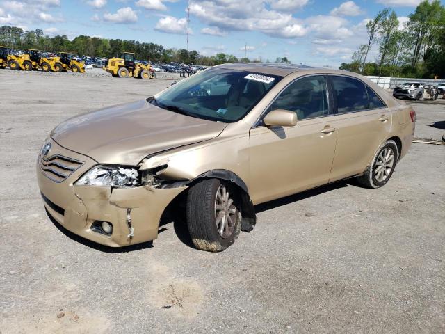 4T1BF3EK3BU126735 - 2011 TOYOTA CAMRY BASE GOLD photo 1