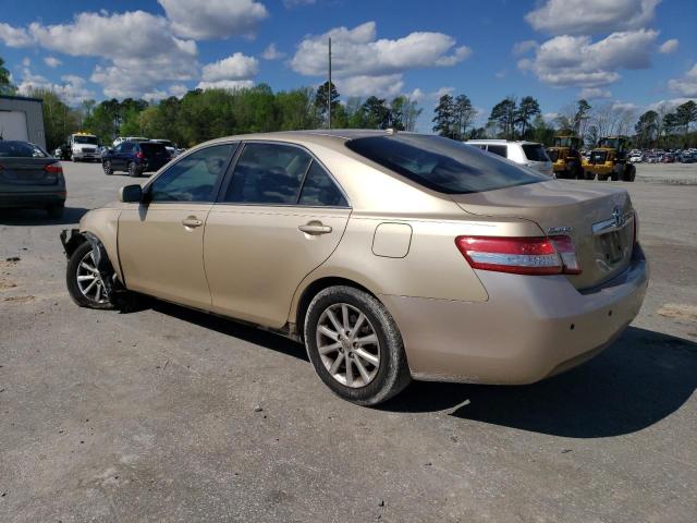 4T1BF3EK3BU126735 - 2011 TOYOTA CAMRY BASE GOLD photo 2