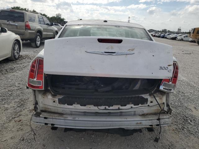 2C3CCAETXCH225687 - 2012 CHRYSLER 300C WHITE photo 6