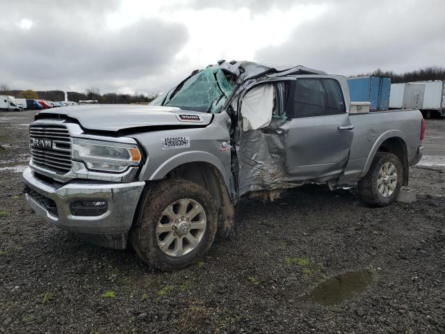 3C63R3EL5NG181095 - 2022 RAM 3500 LARAMIE SILVER photo 1