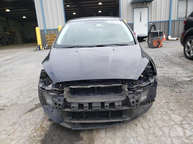 1FADP3F28HL302949 - 2017 FORD FOCUS SE BLACK photo 5