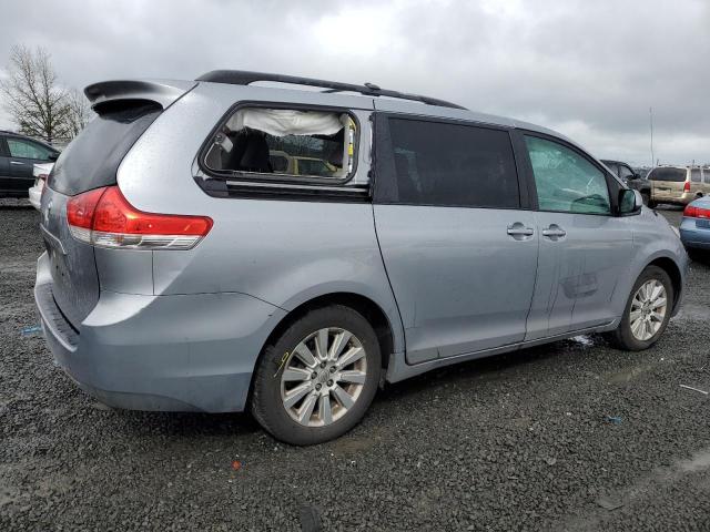 5TDJK3DC7DS059134 - 2013 TOYOTA SIENNA LE SILVER photo 3