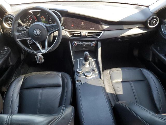 ZARFAEDNXH7528647 - 2017 ALFA ROMEO GIULIA Q4 银色 照片 8