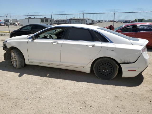 3LN6L2G95DR811165 - 2013 LINCOLN MKZ WHITE photo 2
