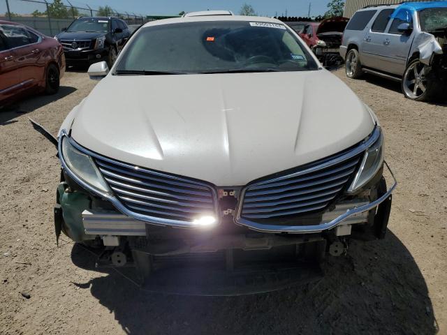 3LN6L2G95DR811165 - 2013 LINCOLN MKZ WHITE photo 5