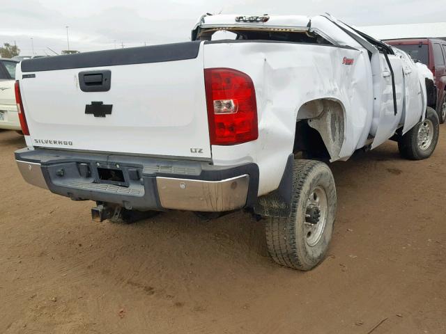 1GCHK23698F163652 - 2008 CHEVROLET SILVERADO K2500 HEAVY DUTY  photo 4