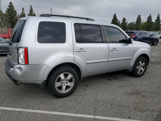 5FNYF3H55AB011713 - 2010 HONDA PILOT EXL SILVER photo 3