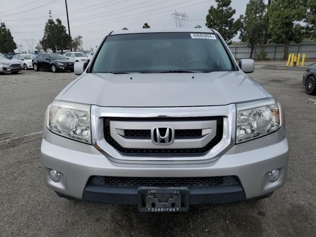 5FNYF3H55AB011713 - 2010 HONDA PILOT EXL SILVER photo 5