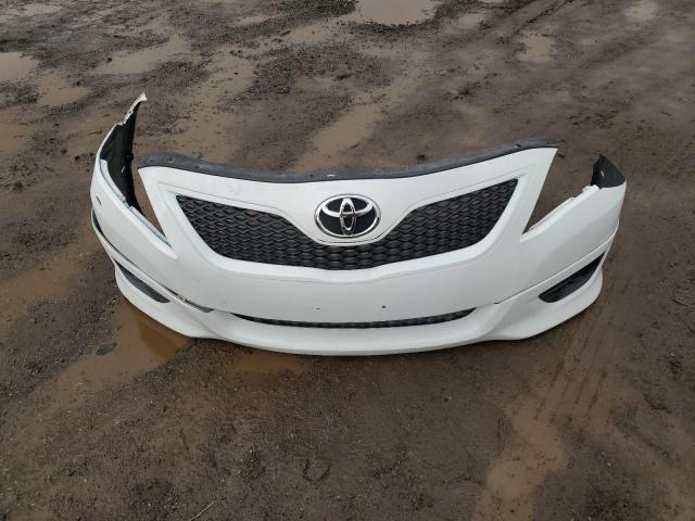 4T1BF3EK8AU544402 - 2010 TOYOTA CAMRY BASE WHITE photo 12