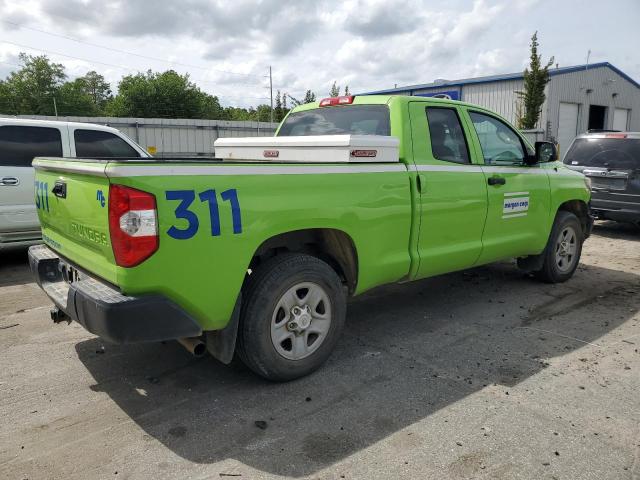 5TFRM5F17JX133906 - 2018 TOYOTA TUNDRA DOUBLE CAB SR/SR5 GREEN photo 3