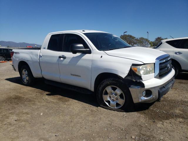 5TFRM5F11CX047512 - 2012 TOYOTA TUNDRA DOUBLE CAB SR5 WHITE photo 4