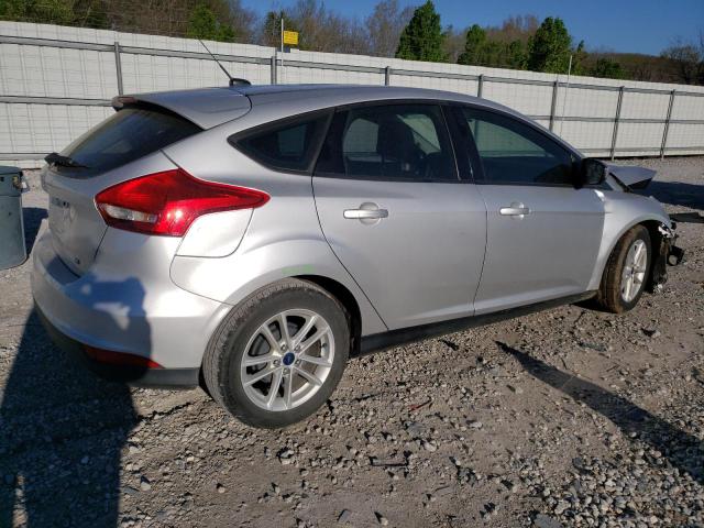 1FADP3K26JL256128 - 2018 FORD FOCUS SE SILVER photo 3