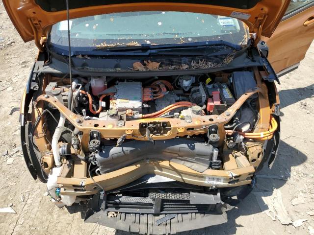 1G1FW6S07H4156669 - 2017 CHEVROLET BOLT EV LT ORANGE photo 11