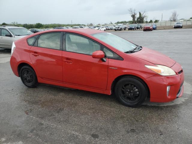 JTDKN3DU0D5627458 - 2013 TOYOTA PRIUS RED photo 4