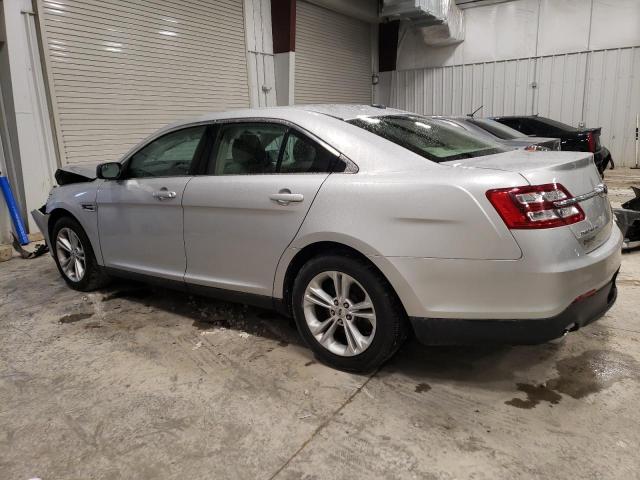 1FAHP2D8XGG117103 - 2016 FORD TAURUS SE SILVER photo 2