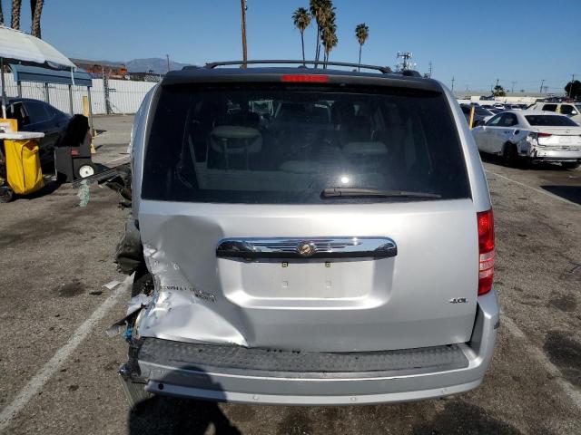 2A8HR64X18R763156 - 2008 CHRYSLER TOWN & COU LIMITED SILVER photo 6