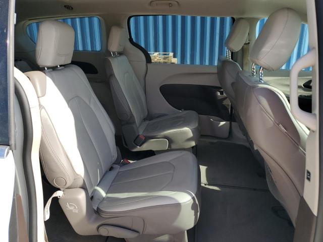 2C4RC1BG1HR520479 - 2017 CHRYSLER PACIFICA TOURING L WHITE photo 11