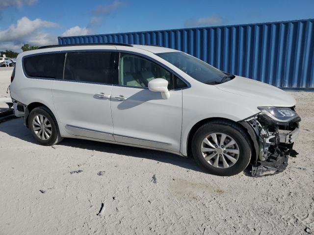 2C4RC1BG1HR520479 - 2017 CHRYSLER PACIFICA TOURING L WHITE photo 4
