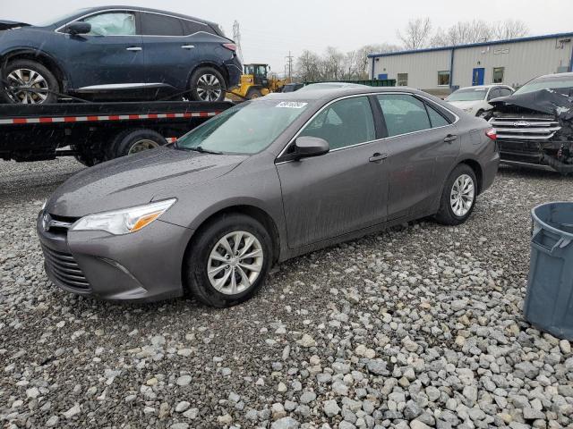 4T4BF1FK9FR449329 - 2015 TOYOTA CAMRY LE GRAY photo 1