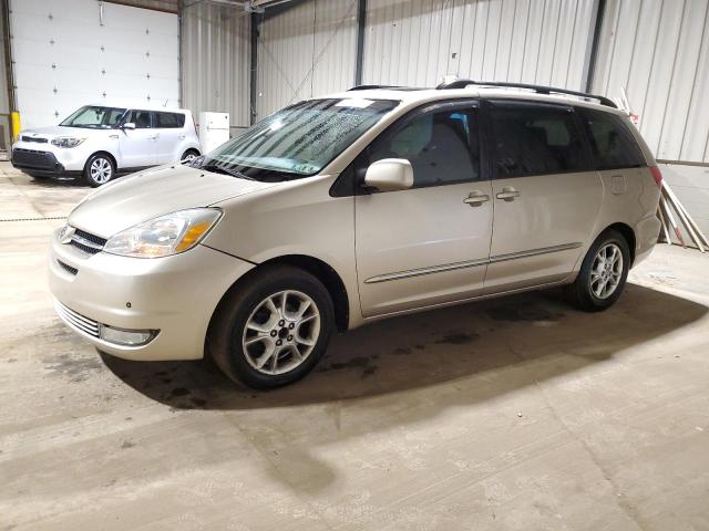 2004 TOYOTA SIENNA XLE, 