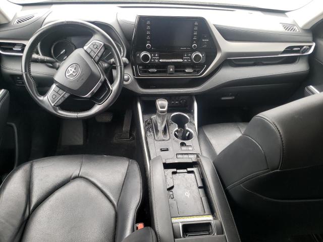 5TDGZRAH7MS518638 - 2021 TOYOTA HIGHLANDER XLE فضي صورة 8