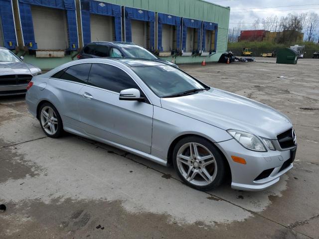 WDDKJ7CBXBF078058 - 2011 MERCEDES-BENZ E 550 SILVER photo 4