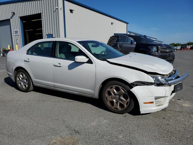 3FAHP0HA6AR404505 - 2010 FORD FUSION SE WHITE photo 4