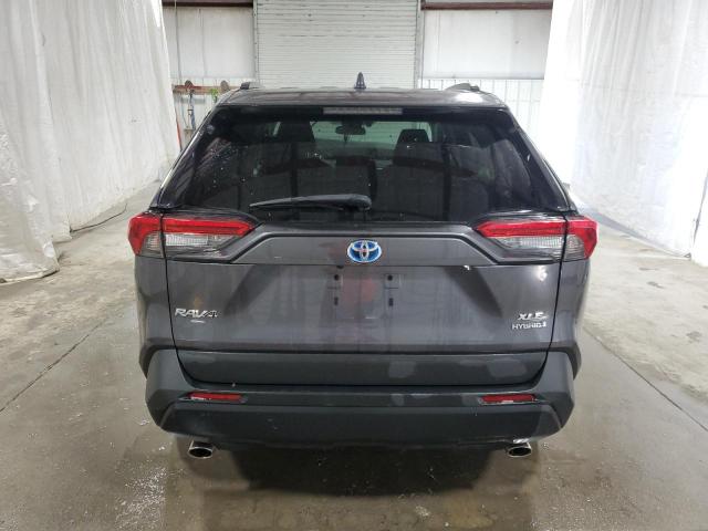 2T3RWRFV1LW069759 - 2020 TOYOTA RAV4 XLE GRAY photo 6