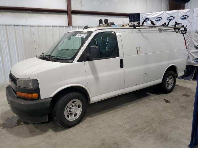 1GCWGAFG8J1164897 - 2018 CHEVROLET EXPRESS G2 WHITE photo 1