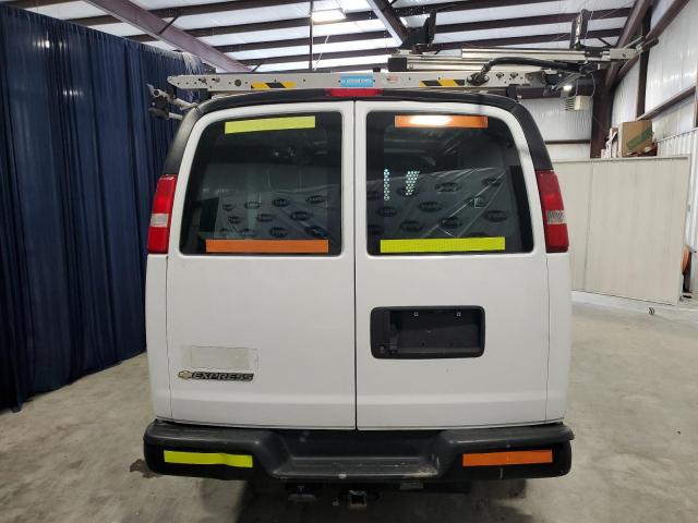 1GCWGAFG8J1164897 - 2018 CHEVROLET EXPRESS G2 WHITE photo 6