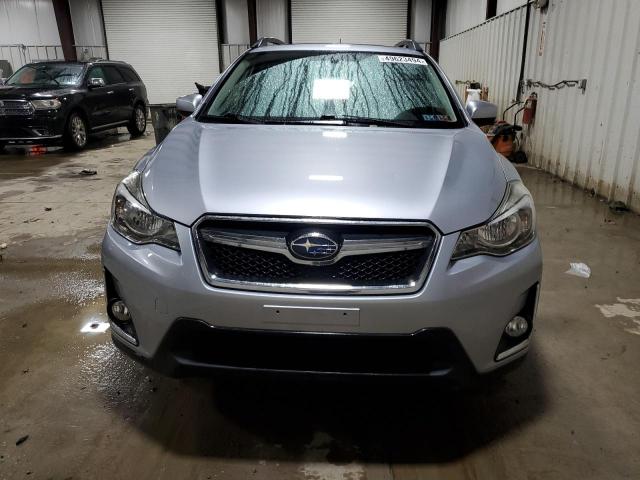 JF2GPABC2H8208788 - 2017 SUBARU CROSSTREK PREMIUM SILVER photo 5