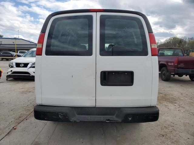 1GCGG29V651214660 - 2005 CHEVROLET EXPRESS G2 WHITE photo 6