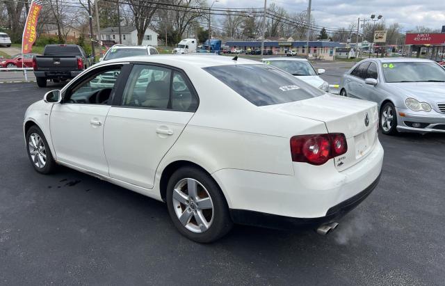 3VWJM71K48M188559 - 2008 VOLKSWAGEN JETTA S WHITE photo 3