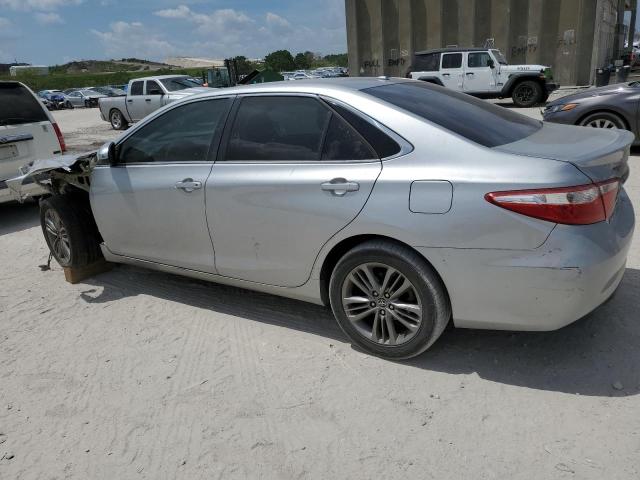 4T1BF1FK3GU506944 - 2016 TOYOTA CAMRY LE SILVER photo 2