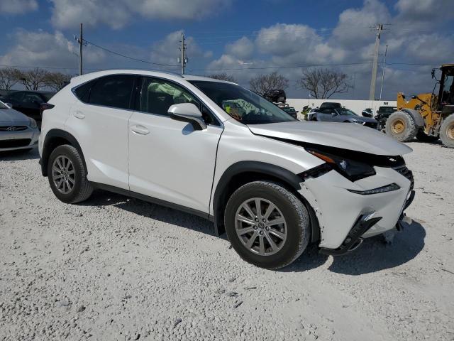 JTJDARBZ2M5035059 - 2021 LEXUS NX 300 BASE თეთრი ფოტო 4