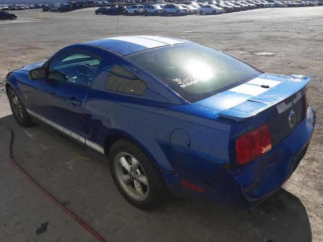 1ZVFT80N075300143 - 2007 FORD MUSTANG BLUE photo 2